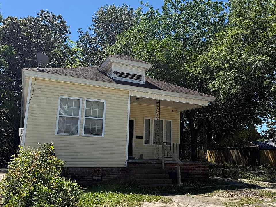 1st image of 1811 Carlton St