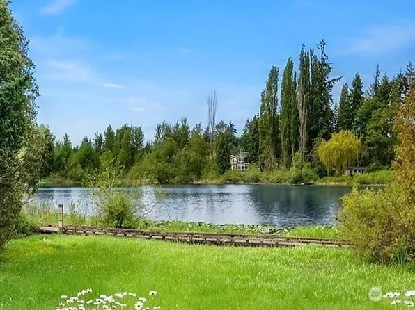 12307 NE 97th Street #B, Kirkland, WA 98033