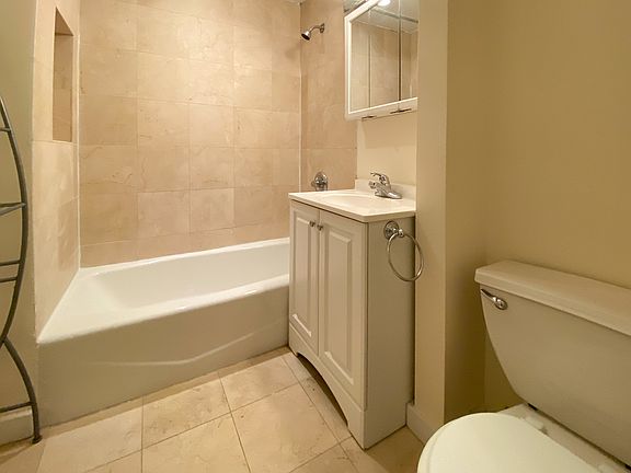 5th image of 171 Mulberry St APT 2