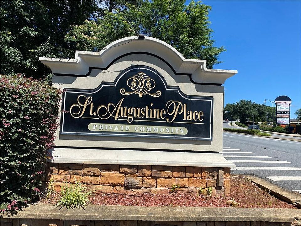 1st image of 206 Augusta Dr SE #206