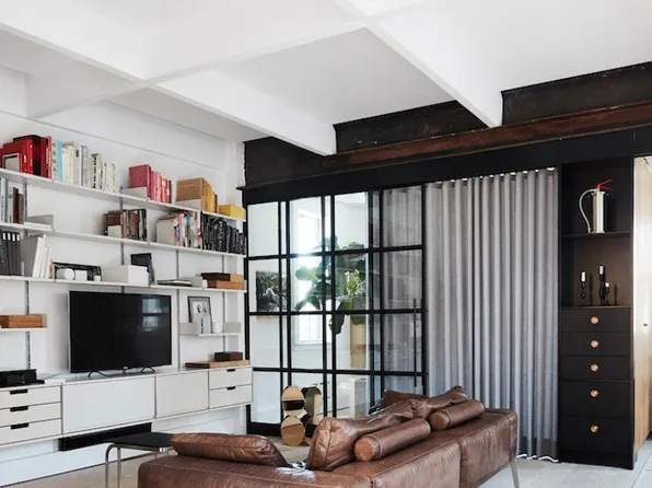 135 Hudson Street 6F image 1 of 11