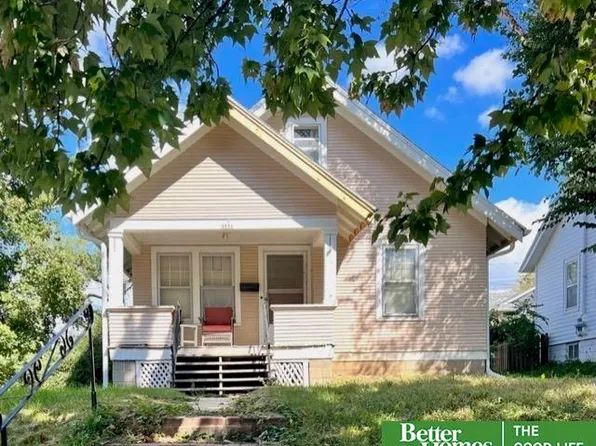 4694 Poppleton Ave, Omaha, NE 68106