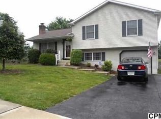 8640 Presidents Dr, Hummelstown, PA 17036