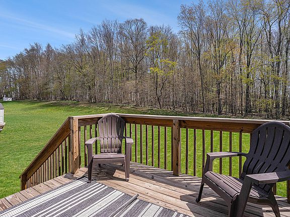 3rd image of 317 Miller Dr