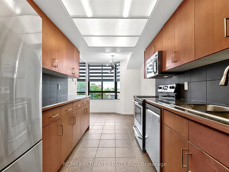 195 Saint Patrick St #708 — Photo 10