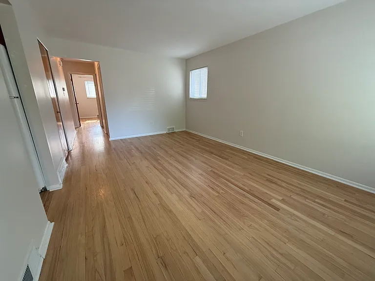 3016 Harvard Rd — Photo 4