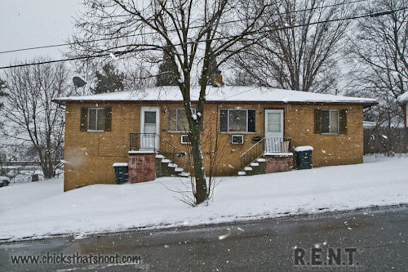 1st image of 654 & 656 Russell Ave