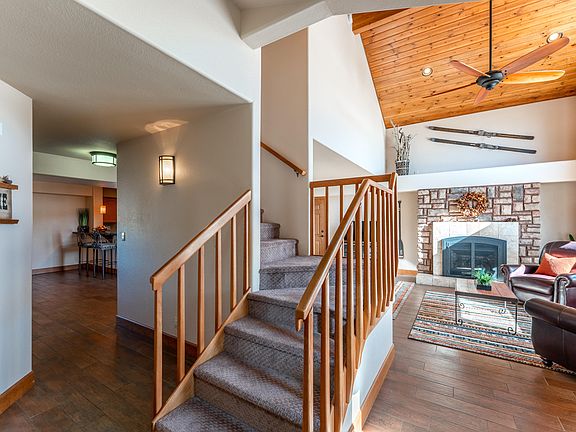 4th image of 7055 N Greene Ln