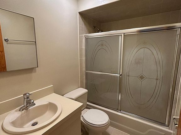 2nd image of 363 Darlington Ave #1