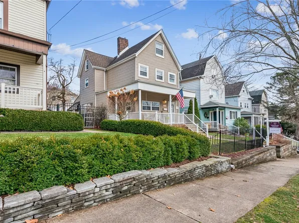 214 7th St, Oakmont, PA 15139