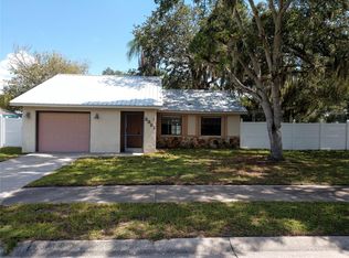 2381 Spring Oaks Ln, Sarasota, FL 34234