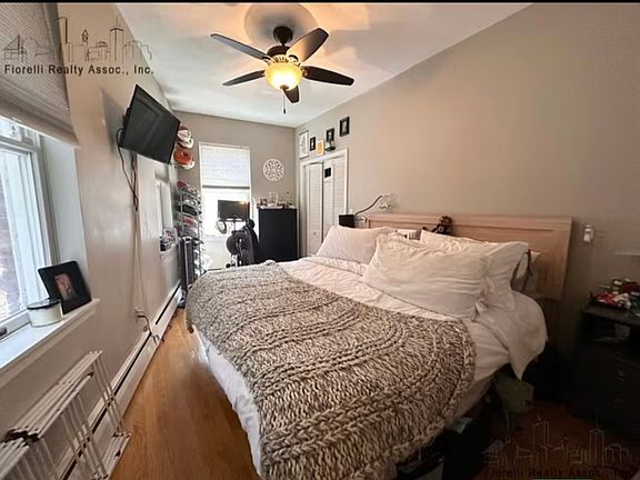 4th image of 157 Salem St APT 3