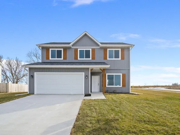 5628 Allerton Dr, Ames, IA 50014