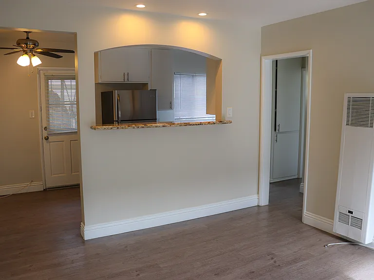 Rosemead Villas — Photo 13