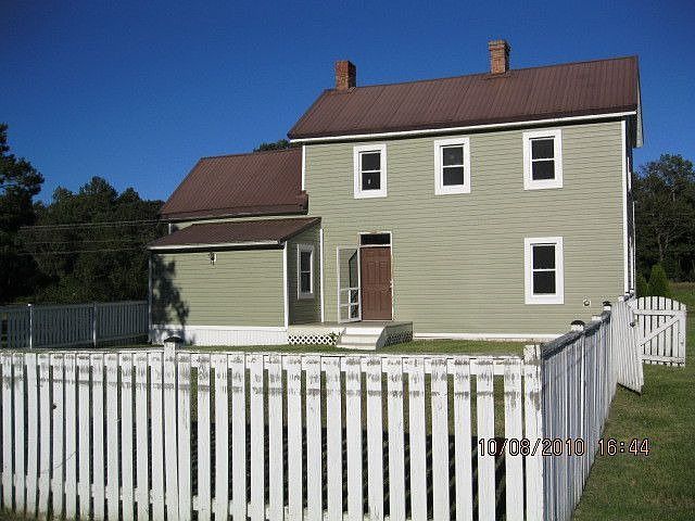 2nd image of 10042 Hayes Landing Rd