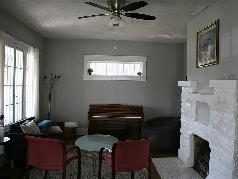 1605 Villa Pl — Photo 3