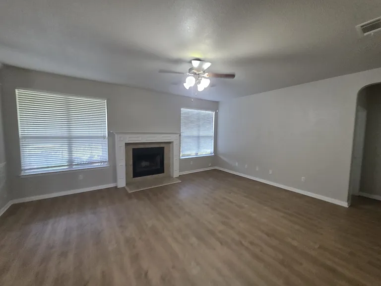 423 Wrought Iron Dr — Photo 8