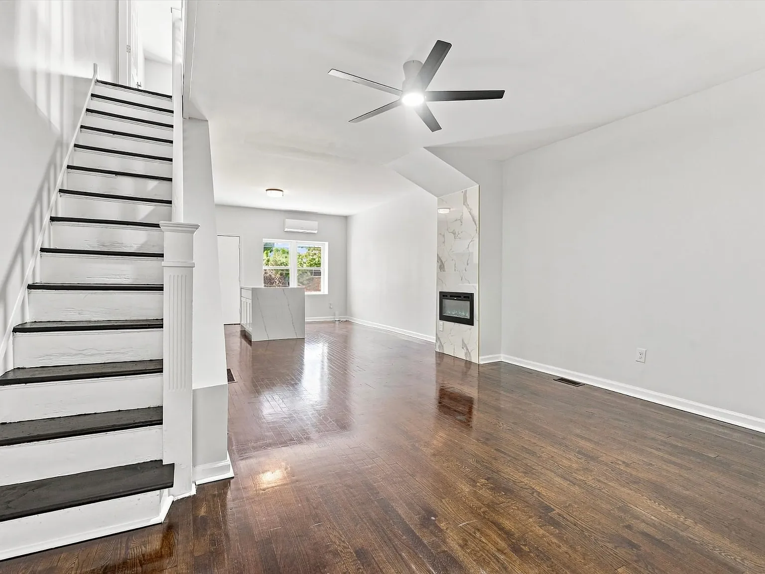 Gorgeous 3-Bedroom Home in West Philly! — Photo 1