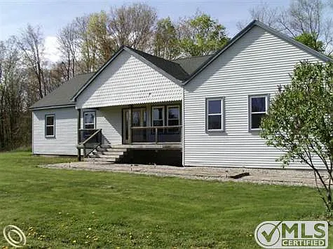 6730 Oak Grove Rd photo 1