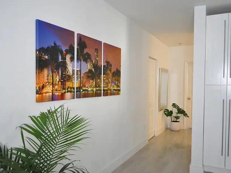 811 SW 11th St #811 — Photo 10