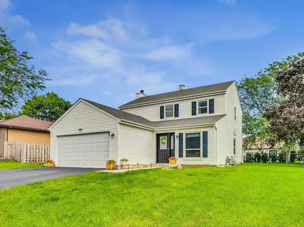 586 Cortland Dr, Lake Zurich, IL 60047