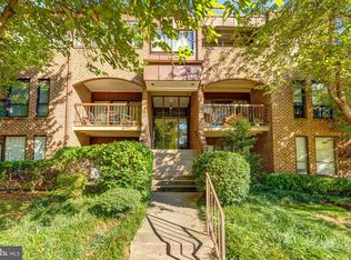 11260 Chestnut Grove Sq APT 339, Reston, VA 20190