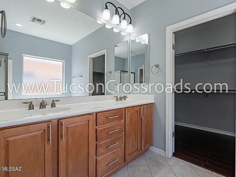 1254 W Versilia Dr — Photo 18