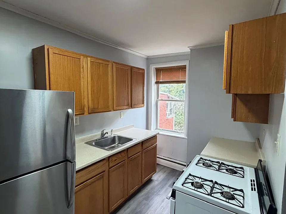 15 W Main St #2