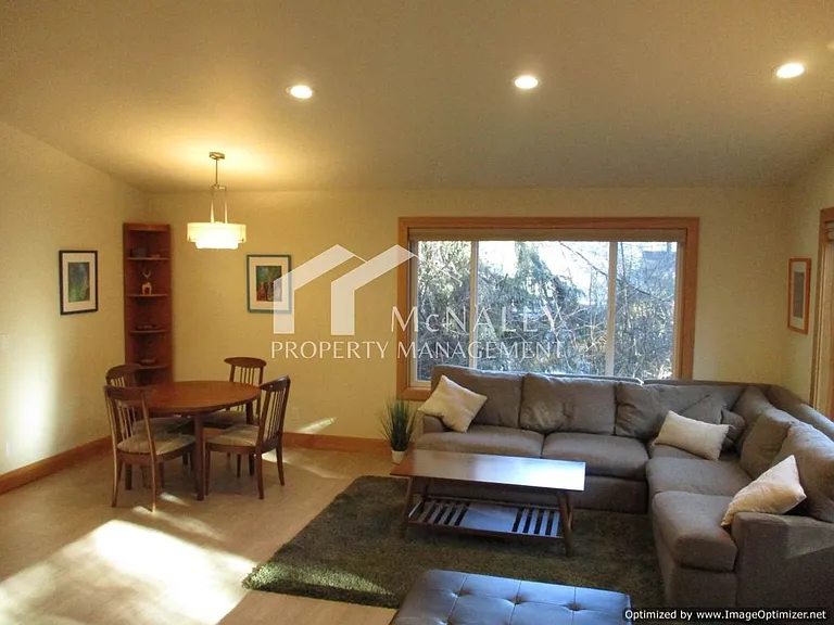 4208 Forest Beach Dr NW — Photo 8