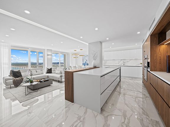 4th image of 2200 S Ocean Lane #1604