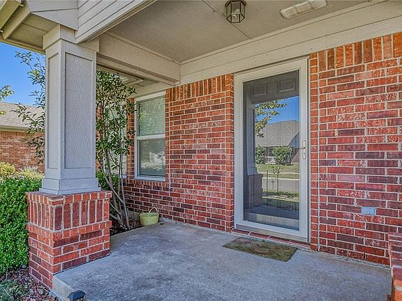 4th image of 728 Grickle Dr