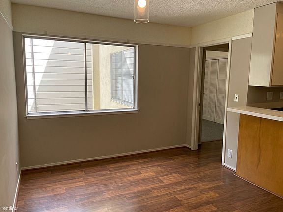 2nd image of 36 Sharon St #3