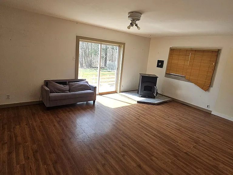 127 Main St #1 — Photo 10