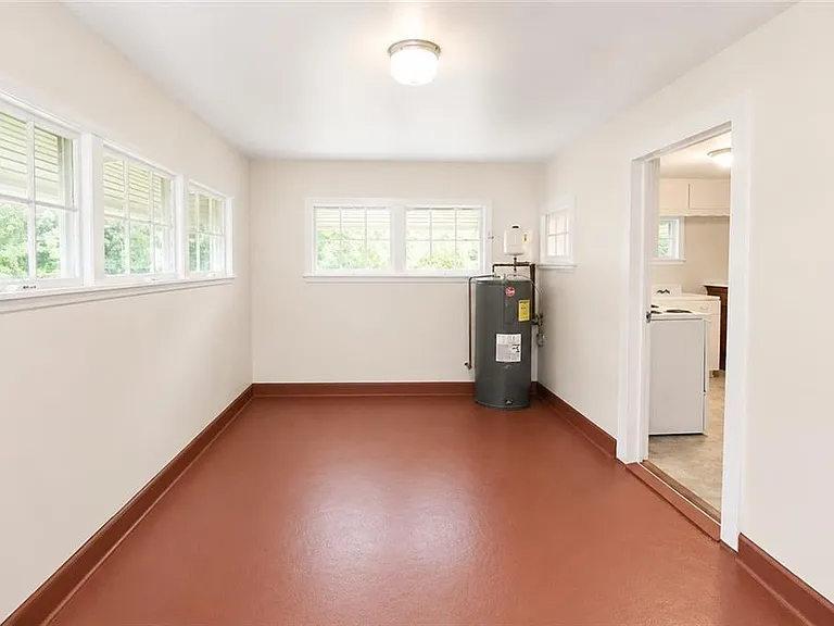 1360 Cunningham Rd SW — Photo 20
