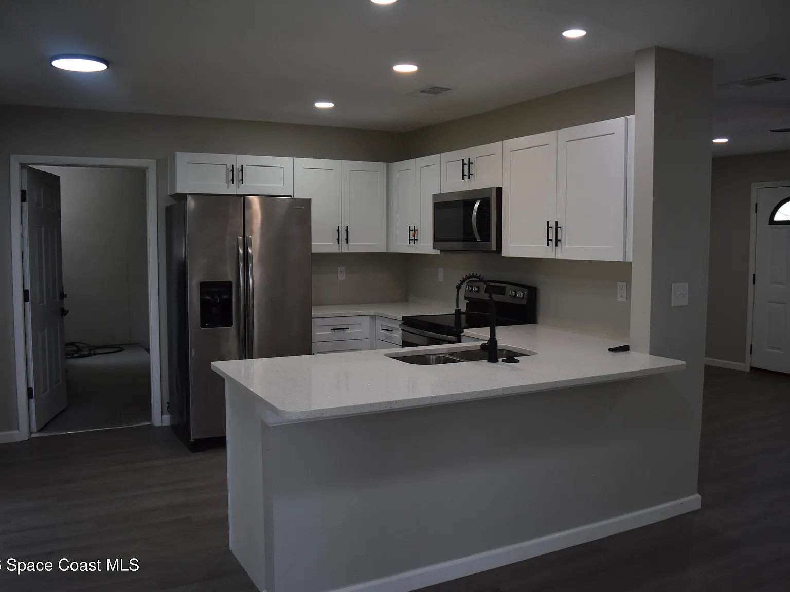 3 bed, 2.0 bath, 1338 sqft, $1,650 — Photo 4
