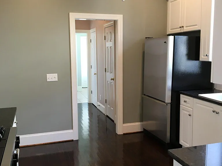 2118 Hartfords Bluff Ln — Photo 10