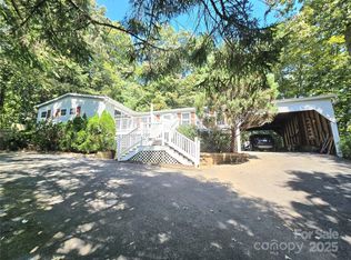 113 Reeves Rd, Leicester, NC 28748