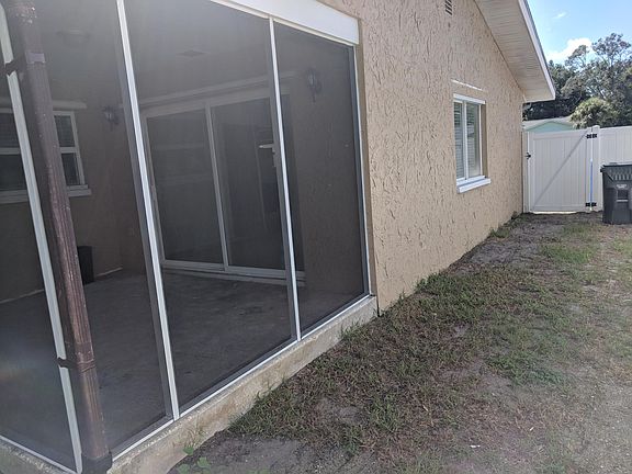 2nd image of 2523 Sunny Breeze Ave APT B