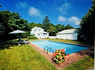 180 S Country Rd, Remsenburg, NY 11960