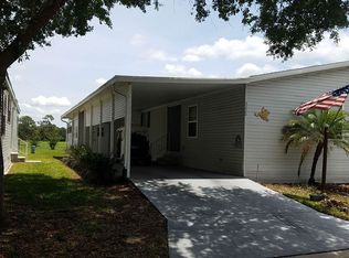 3220 Bending Oak Dr, Plant City, FL 33563