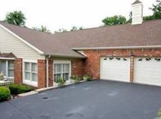 14603 Mallard Lake Dr, Chesterfield, MO 63017