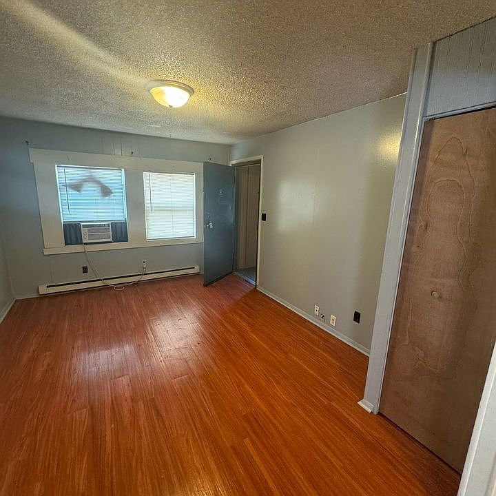 Building Photo 3