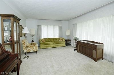 3rd image of 10616 Sudan St