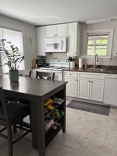 119 Orchard St Photo 1