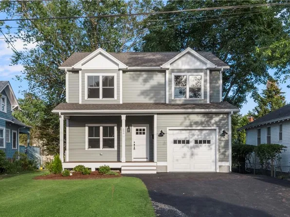 156 Potter St, Cranston, RI 02910