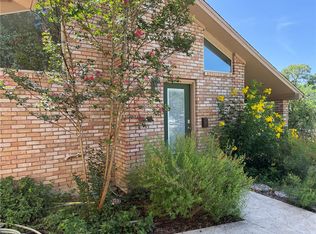 6015 Los Robles Dr APT A, College Station, TX 77845