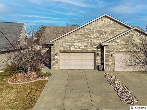 5th image of 9400 Forest Glen Dr
