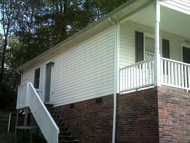 2nd image of 1472 Lake St