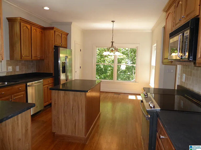 1040 Cole Cir — Photo 11