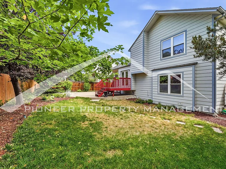 9753 Independence St — Photo 25